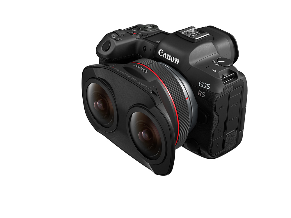 Canon VRレンズを装着した一眼カメラの画像